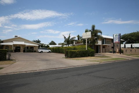 Emerald Central Palms Motel - Northern Rivers Accommodation 1