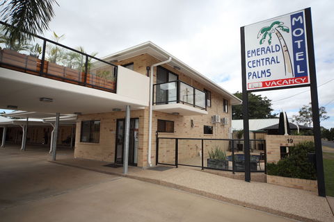 Emerald Central Palms Motel - Northern Rivers Accommodation 2