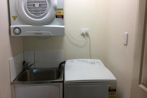 Tinaroo Sunset Retreat - Northern Rivers Accommodation 2