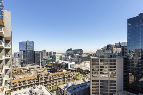 Aura On Flinders Serviced Apartments - Northern Rivers Accommodation 3