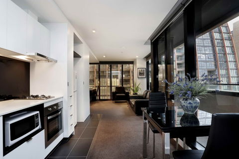 Aura On Flinders Serviced Apartments - Northern Rivers Accommodation 4