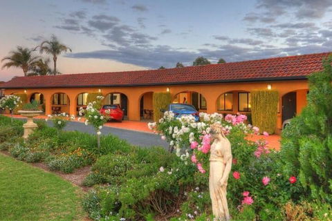 Twin Swans Motel - Northern Rivers Accommodation 1