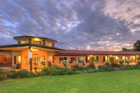Twin Swans Motel - Northern Rivers Accommodation 3