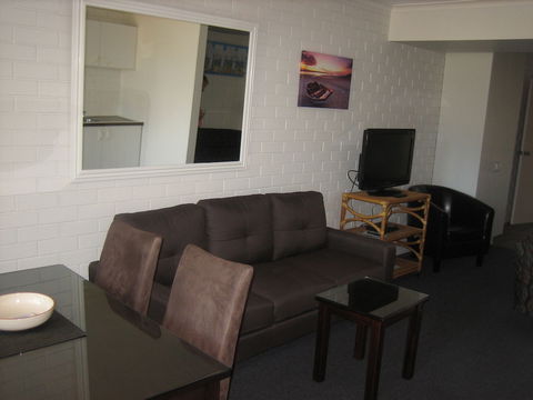 Regency Waterfront Motel - Northern Rivers Accommodation 7