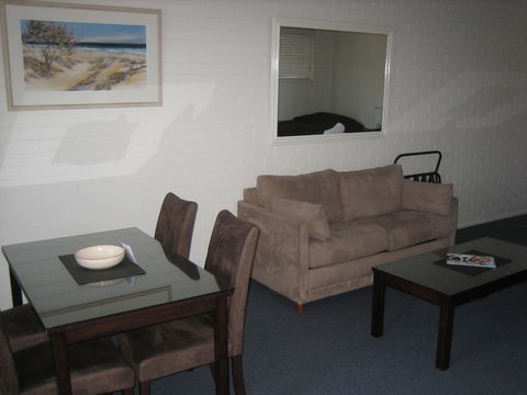 Regency Waterfront Motel - Northern Rivers Accommodation 6