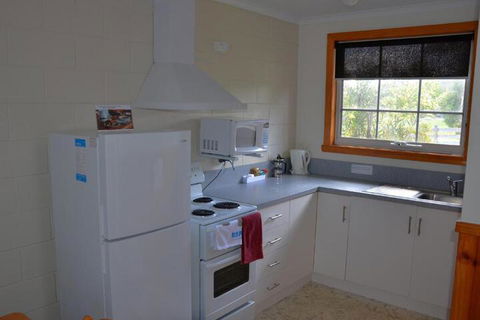 Castaway Holiday Apartments - Northern Rivers Accommodation 6