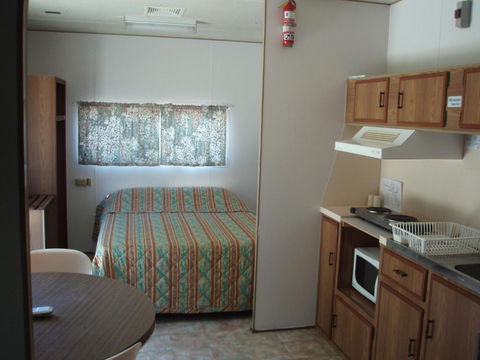 Lakeside Tourist Park - Northern Rivers Accommodation 1