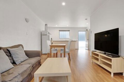 Adelaide Holiday Homes - Northern Rivers Accommodation 0