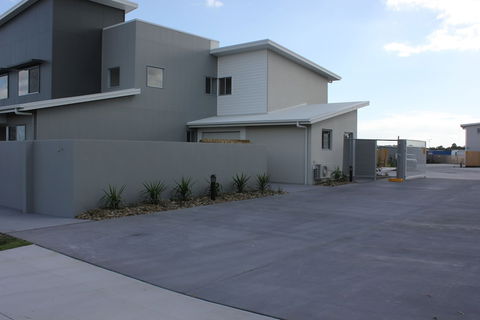 Direct Hotels - Breeze On Brightwater - Northern Rivers Accommodation 1