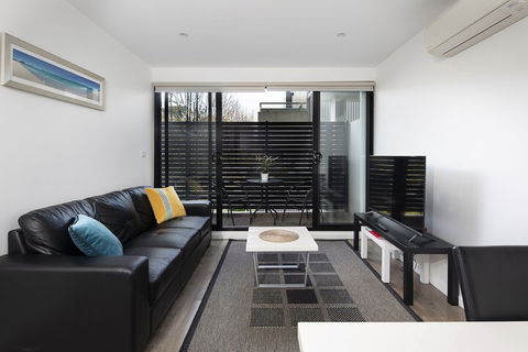 RNR Serviced Apartments North Melbourne - Northern Rivers Accommodation 3