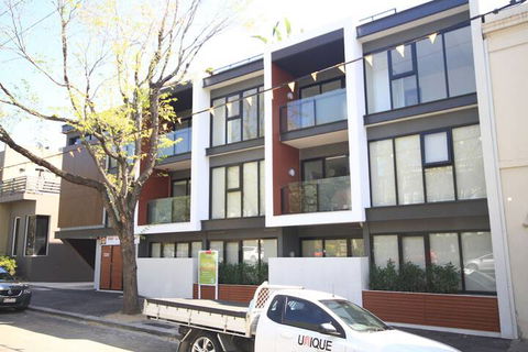 RNR Serviced Apartments North Melbourne - Northern Rivers Accommodation 1