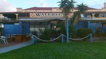 Hotel Boston - Northern Rivers Accommodation 1