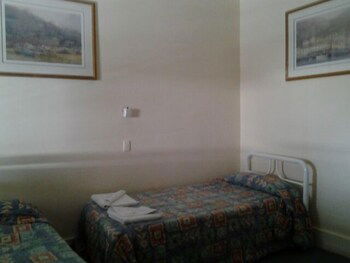 Hotel Boston - Northern Rivers Accommodation 3