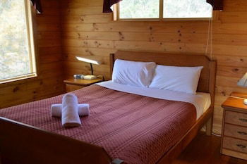 Coles Bay House - Northern Rivers Accommodation 6