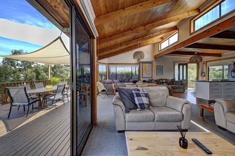 Dove On Freycinet - Northern Rivers Accommodation 5