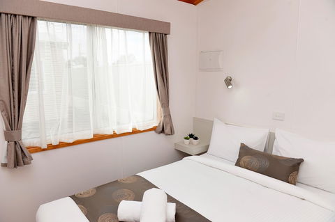 Riverside Cabin Park - Northern Rivers Accommodation 3