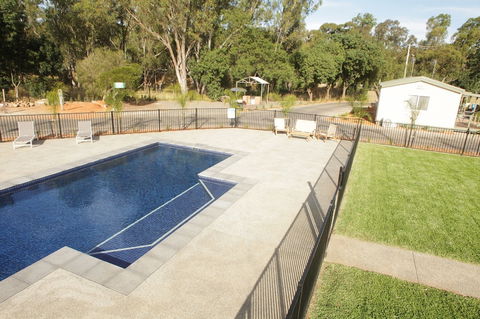 Riverside Cabin Park - Northern Rivers Accommodation 1