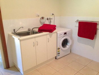 Clarevale Cottage B&B - Northern Rivers Accommodation 0