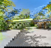 Kewarra Beach Retreat 2 - Northern Rivers Accommodation