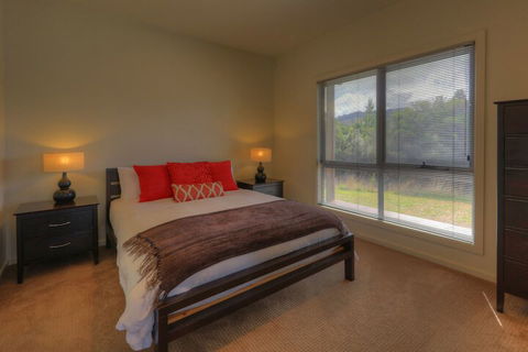 Fairwinds - Essentially Tas - Northern Rivers Accommodation 2