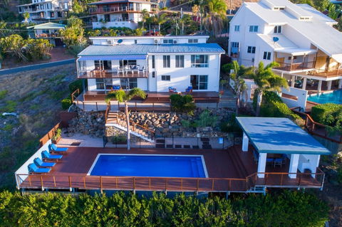 Nautilus On The Hill - Northern Rivers Accommodation 0