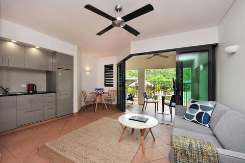 Seascape Holidays - Peninsula Apartments - Northern Rivers Accommodation 1