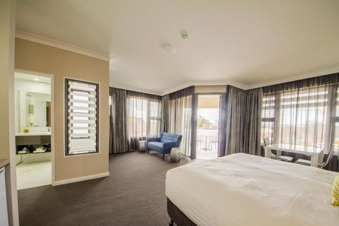 Cowra Services Club Motel - Northern Rivers Accommodation 6