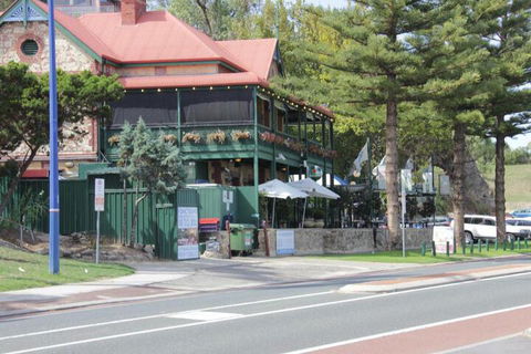 Tani Hill - Northern Rivers Accommodation 5