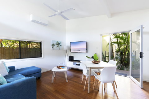 Mobys Beachside Retreat - Northern Rivers Accommodation 6