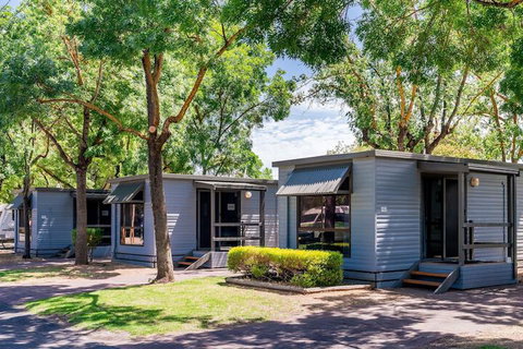 Adelaide Caravan Park - Northern Rivers Accommodation 1