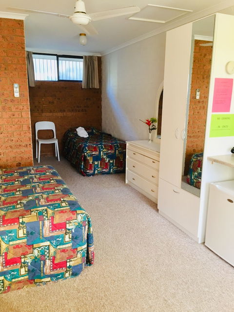Colonial Motor Inn Pambula - Northern Rivers Accommodation 2