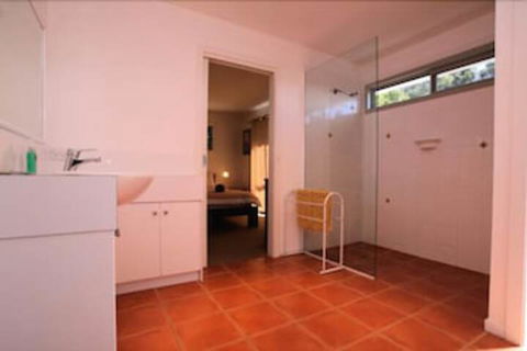 Suntrap Cove Bicheno - Northern Rivers Accommodation 5