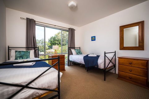 Suntrap Cove Bicheno - Northern Rivers Accommodation 7