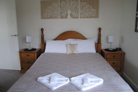 Elusive Penguin - Northern Rivers Accommodation 6