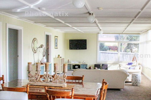 Elusive Penguin - Northern Rivers Accommodation 5