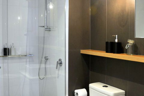 Mono Apartments On La Trobe - Northern Rivers Accommodation 7