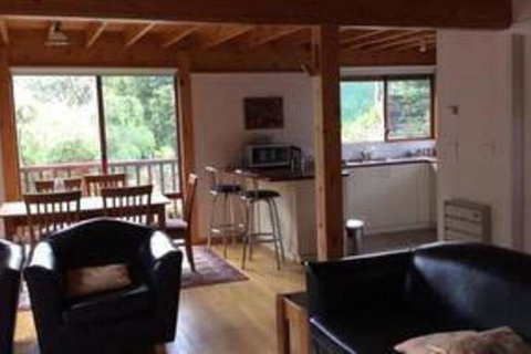 Tree Tops Cascades - Northern Rivers Accommodation 2