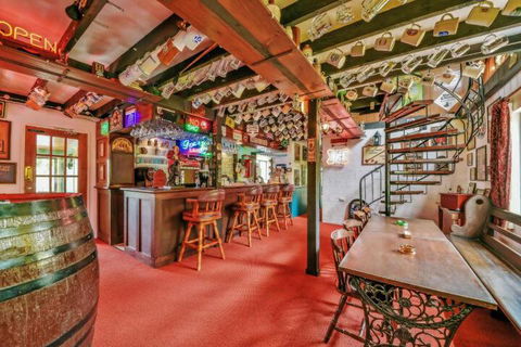Mount Mee Country Inn - Northern Rivers Accommodation 5