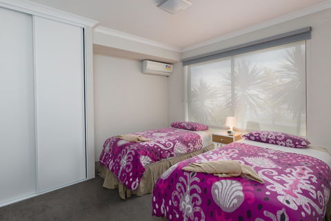 Rainbow Dream House PERTH Holiday Home - Northern Rivers Accommodation 5