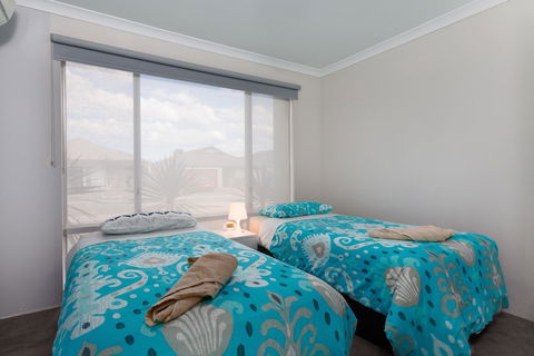 Rainbow Dream House PERTH Holiday Home - Northern Rivers Accommodation 3