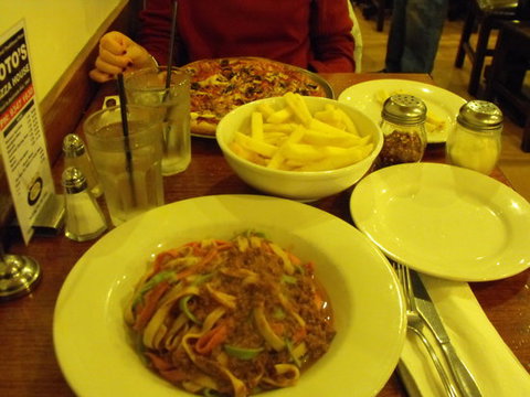Toto's Pizza House - Northern Rivers Accommodation 18