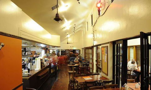 Bon Amici Wine Bar & Cafe - Northern Rivers Accommodation 3
