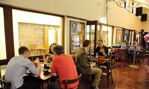 Bon Amici Wine Bar & Cafe - Northern Rivers Accommodation 4