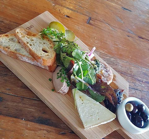 Top Pub Bistro - Northern Rivers Accommodation 8
