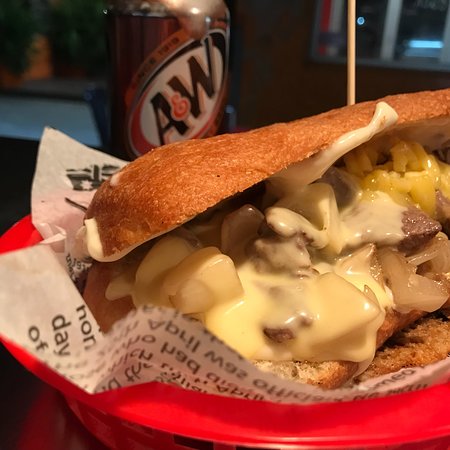 Pontiac Burgers & Wings - Northern Rivers Accommodation 0