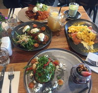 Eating Station - Northern Rivers Accommodation