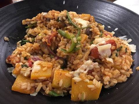 Vic's Food & Wine - Northern Rivers Accommodation 0