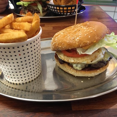 Huxtaburger - Northern Rivers Accommodation 0
