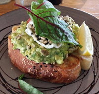 Three Black Sheep - Moama