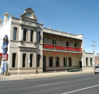 Mitchell River Tavern - Northern Rivers Accommodation